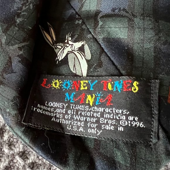 LOONEY TUNES Small Purse - Picture 7 of 9